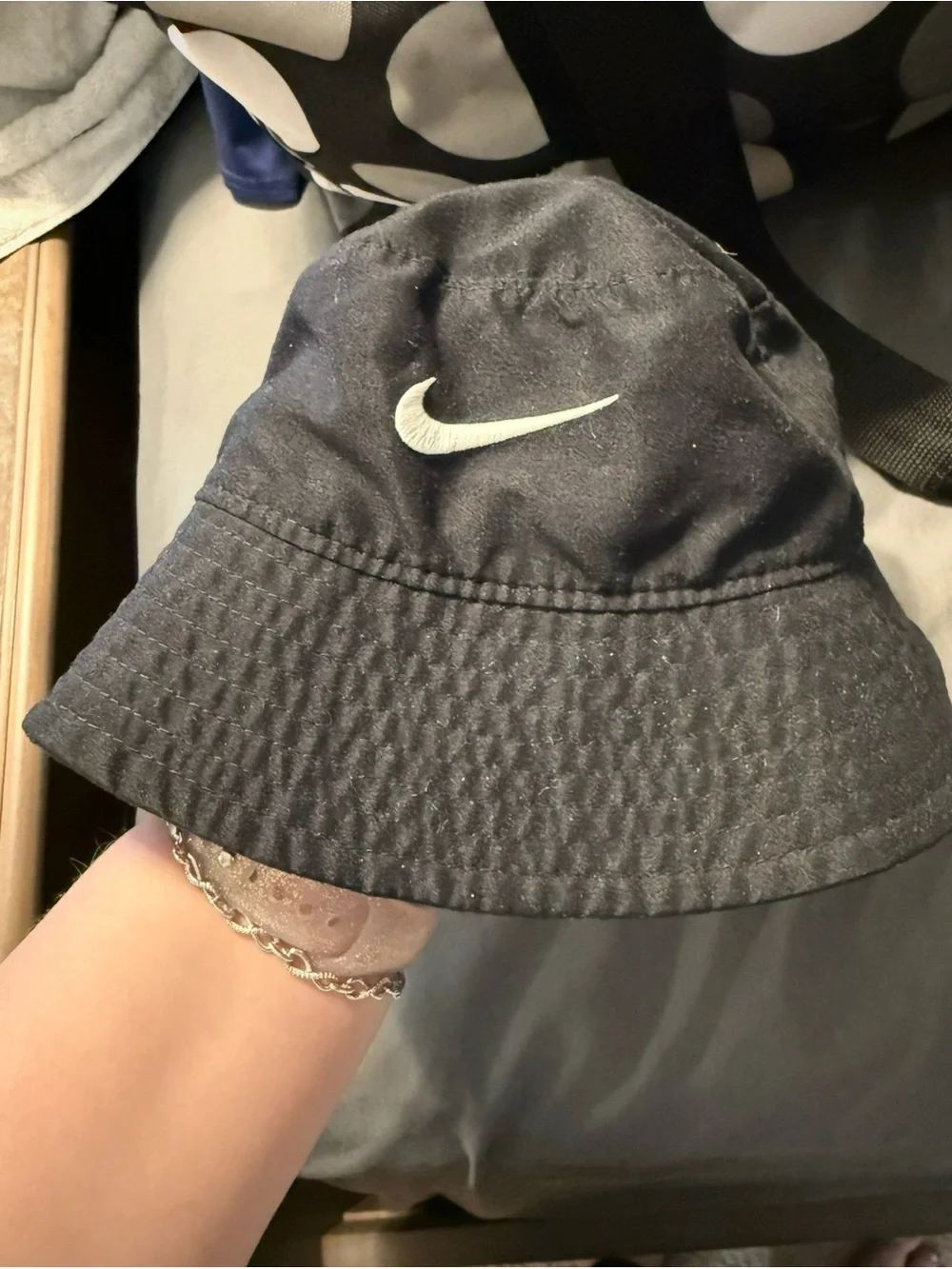 Nike and Under Armor boys lot 20 pieces